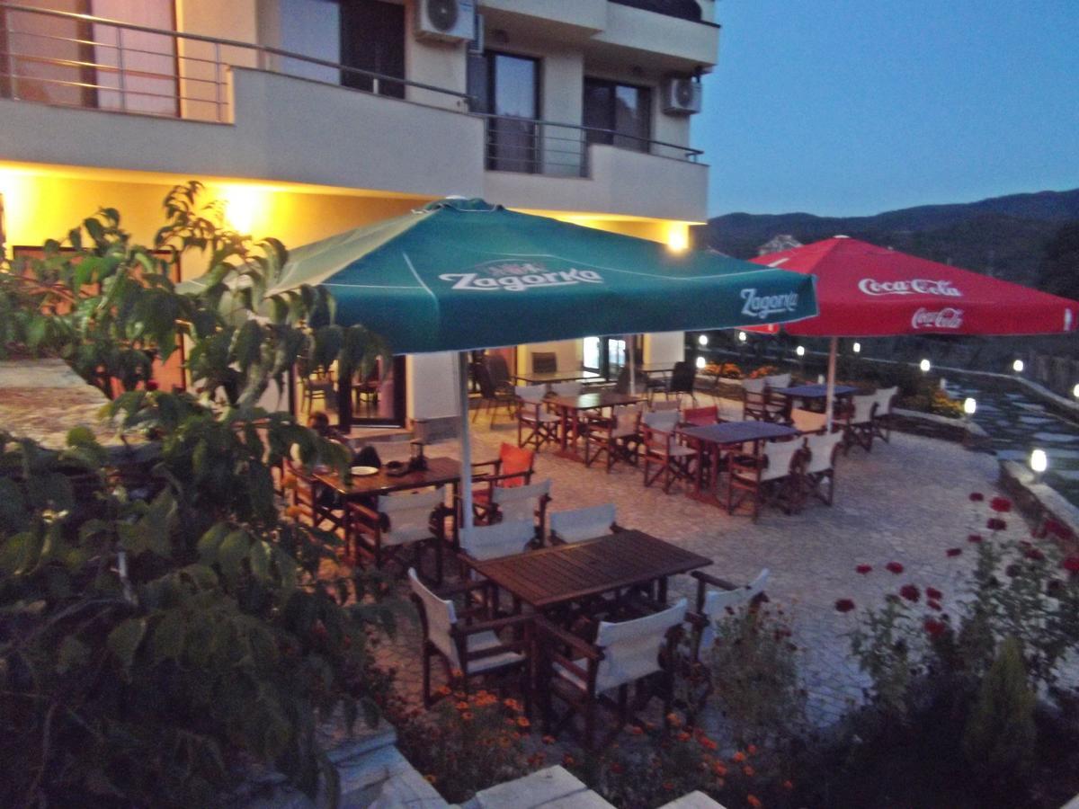 Hotel Enchevi Kirkovo  Buitenkant foto