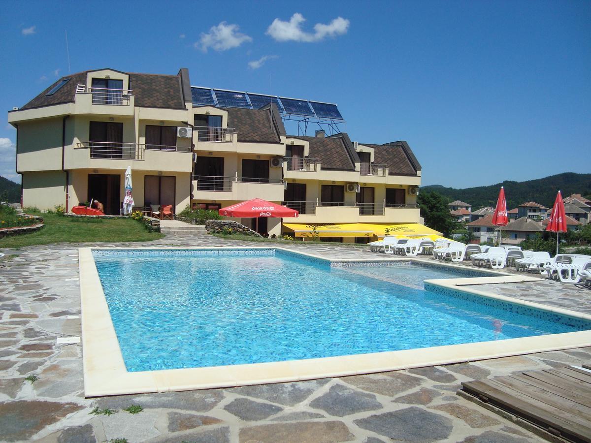 Hotel Enchevi Kirkovo  Buitenkant foto