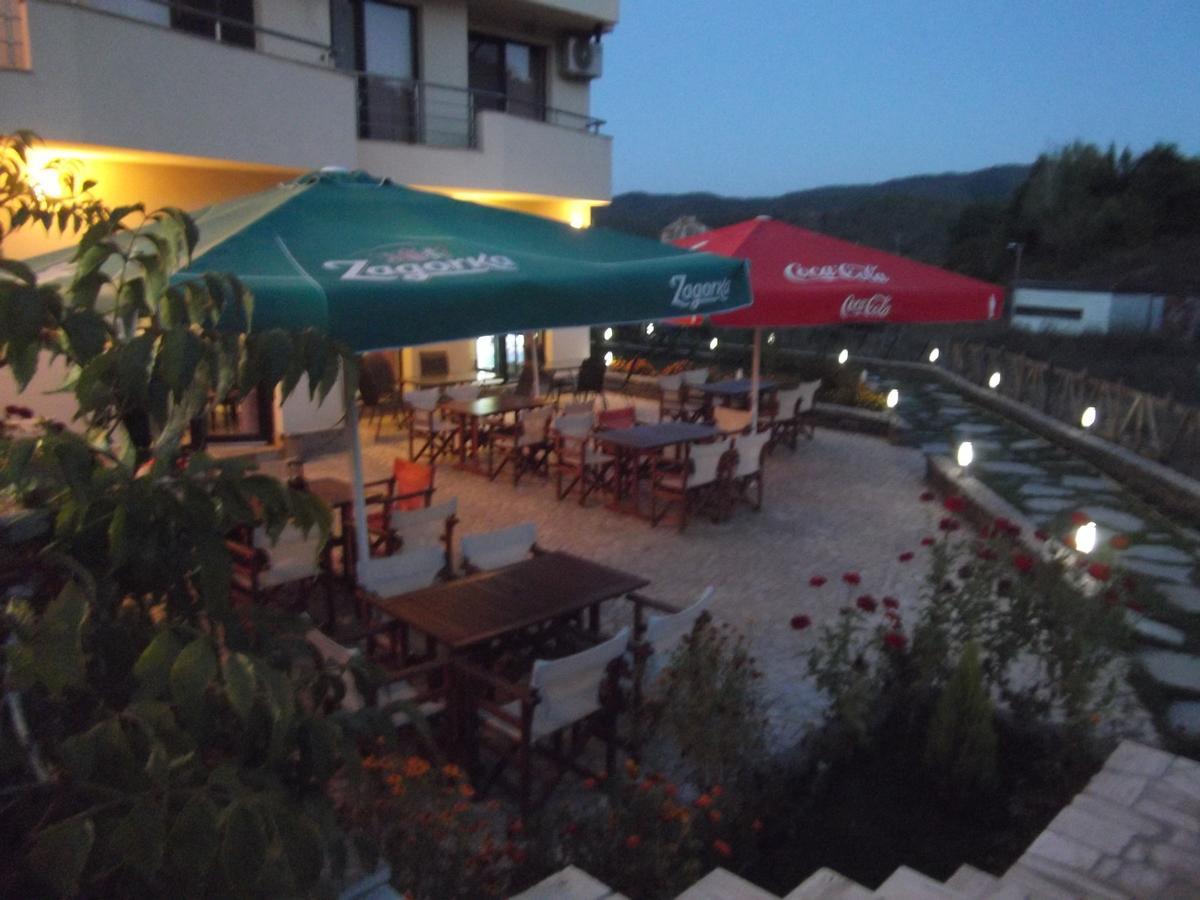 Hotel Enchevi Kirkovo  Buitenkant foto