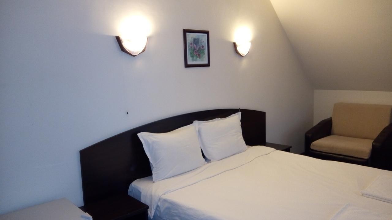 Hotel Enchevi Kirkovo  Buitenkant foto