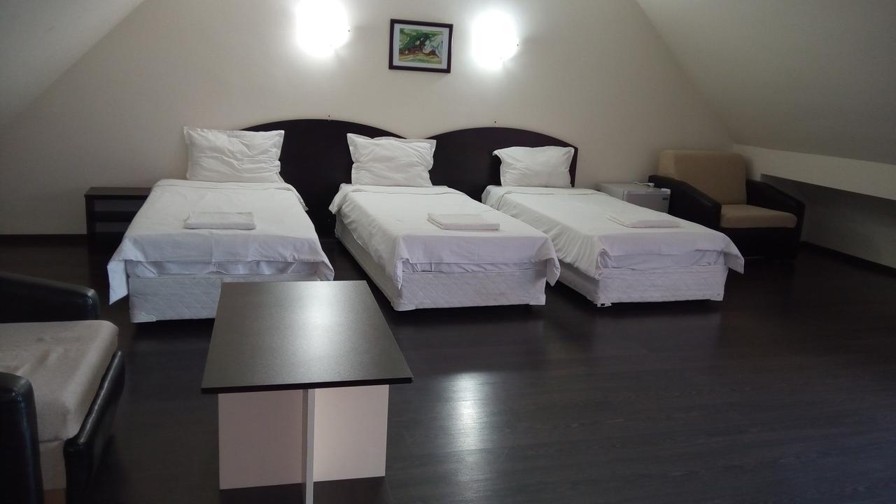 Hotel Enchevi Kirkovo  Buitenkant foto